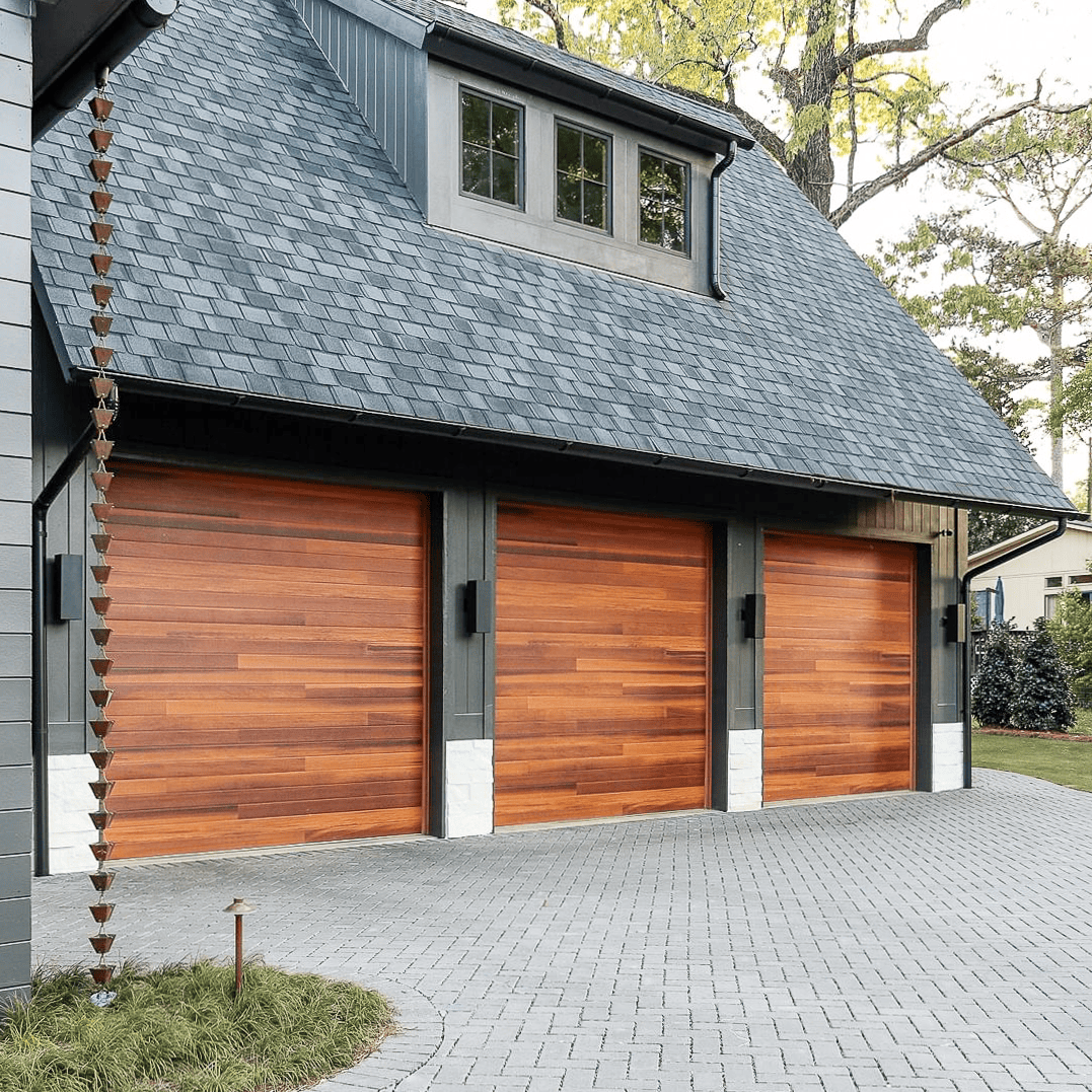 planks in cedar accents
